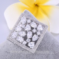 Pop square shape brooch white brooch with crystal cheap price 2018